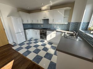 Photo 8- click for photo gallery